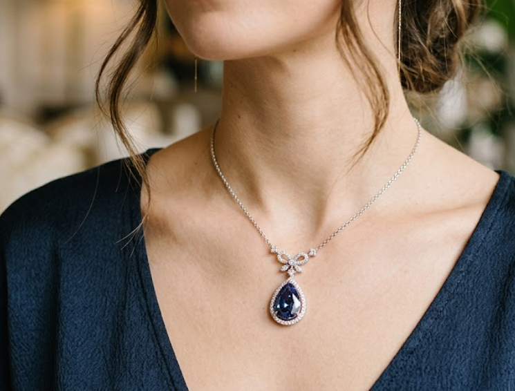 Midnight Elegance Pear Necklace